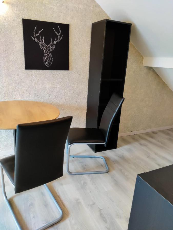 Holiday Home In Quiet Beautiful Area With Two Separate, Modern, Furnished Apartments Deutsch-Wagram 外观 照片
