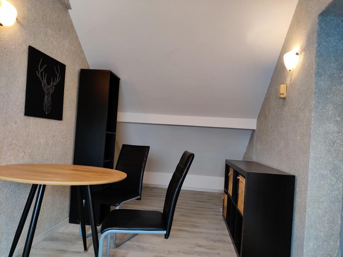 Holiday Home In Quiet Beautiful Area With Two Separate, Modern, Furnished Apartments Deutsch-Wagram 外观 照片